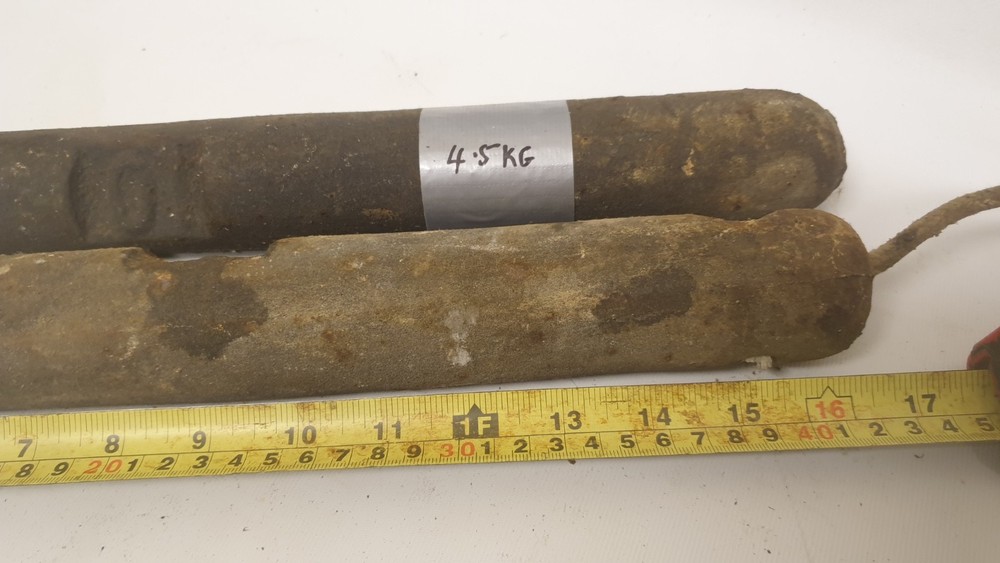 2x Original Cast Iron Sash Window Weights Approx 10lbs Each