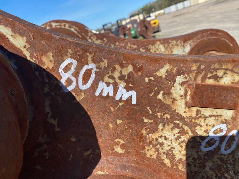 Geith 2 over 3 Excavator Grapple Attachment, 80mm Pins