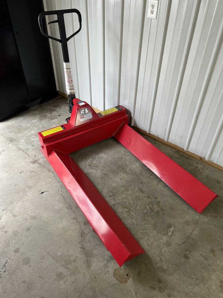 Dayton Coil Reel 4400lb Pallet Jack