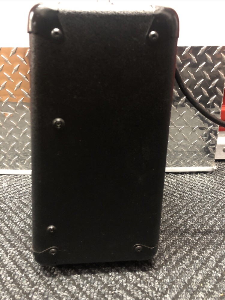 Amplifier Speaker Radio Shack MPS-31 Powers On