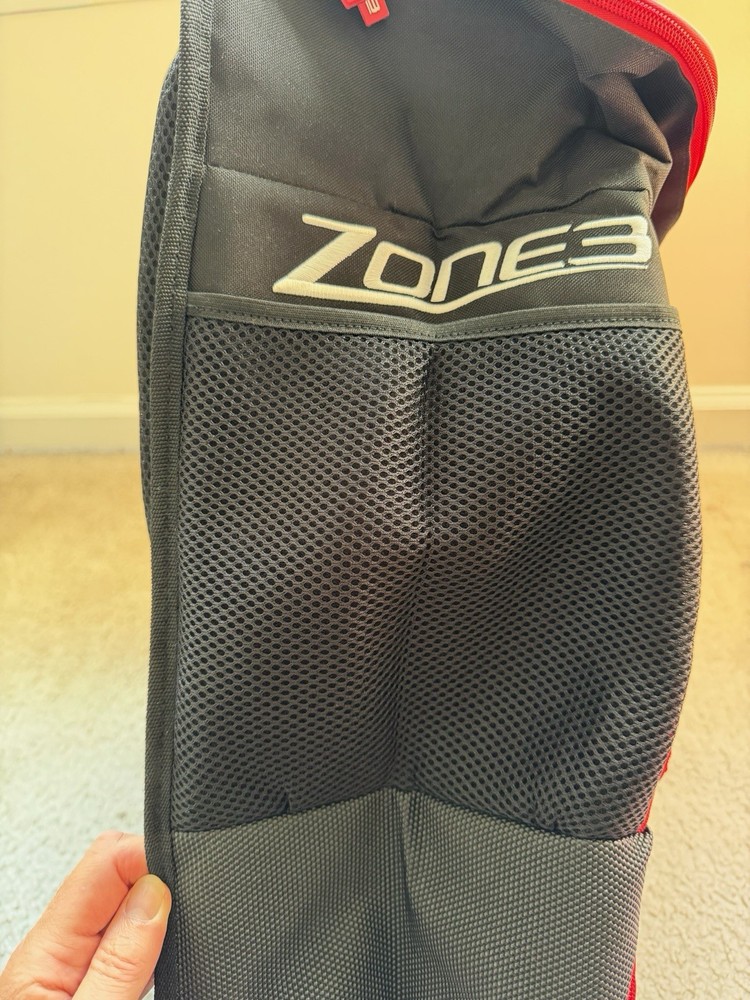 ZONE3 Triathlon Transition Backpack Bag NWOT Red
