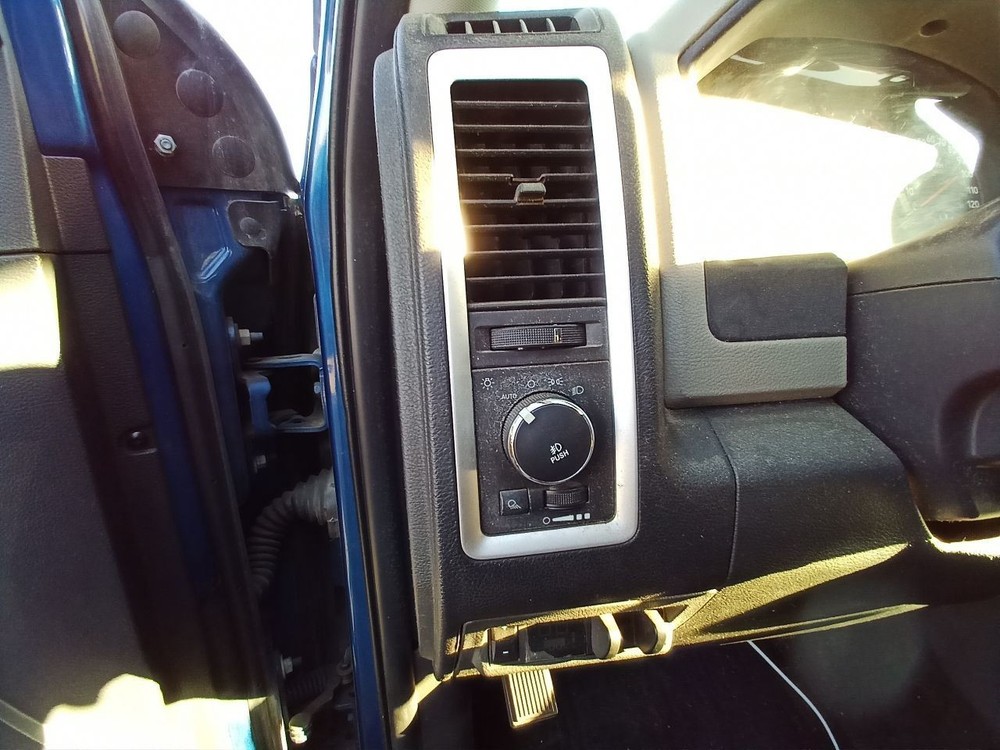 Jack w/Tools from 2011 Dodge Ram 1500 12625463