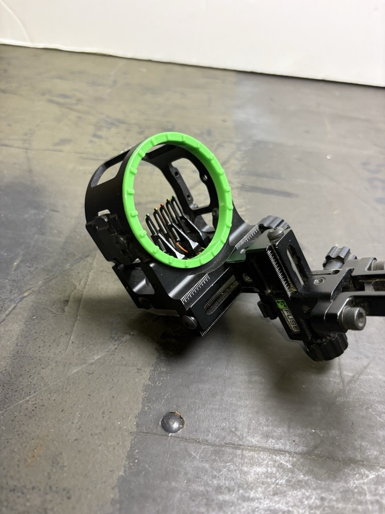 Fuse Vectrix PXT 5 Pin Bow Sight Micro Adjust Black RH