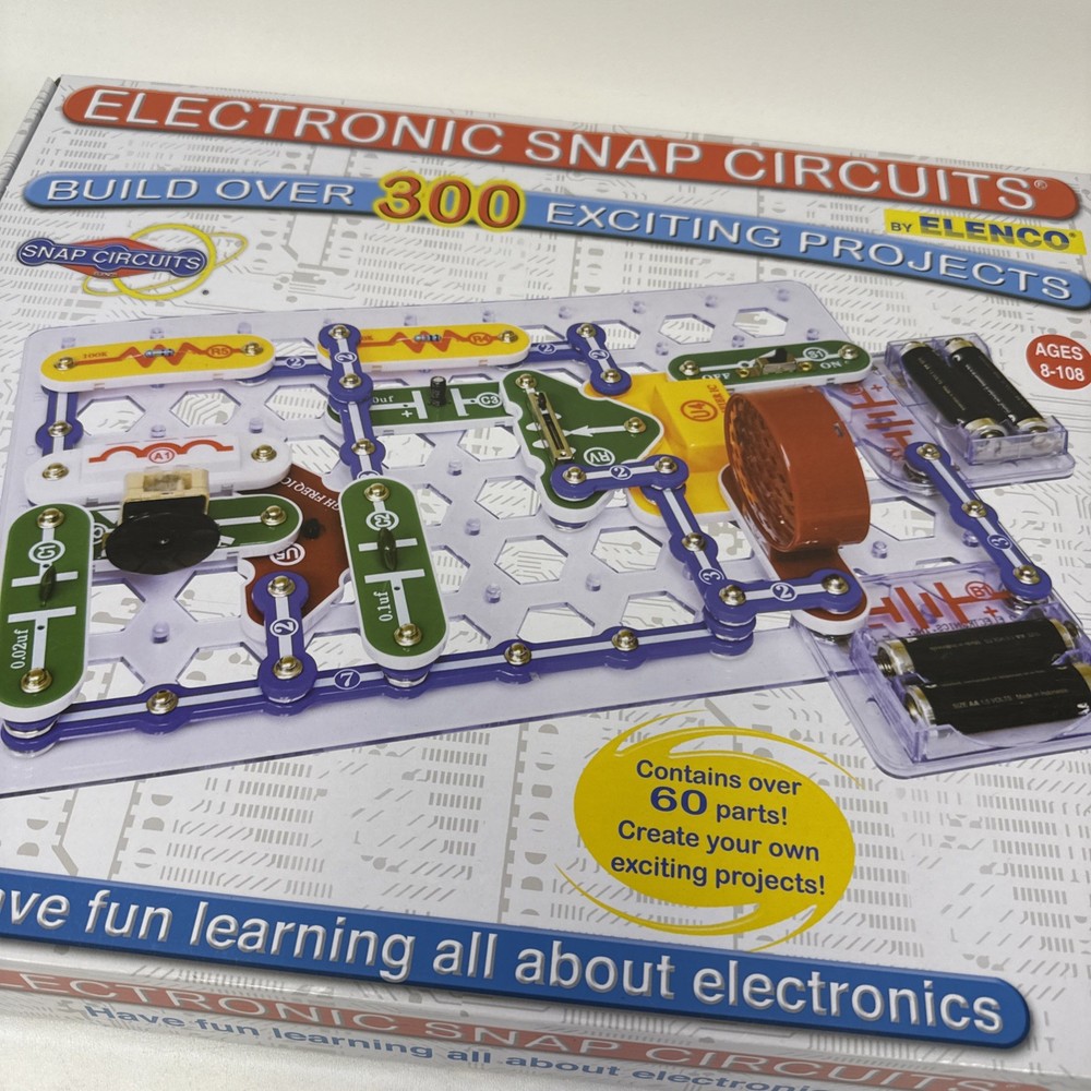 Elenco Electronic Snap Circuits Model SC-300 Project Kit Complete