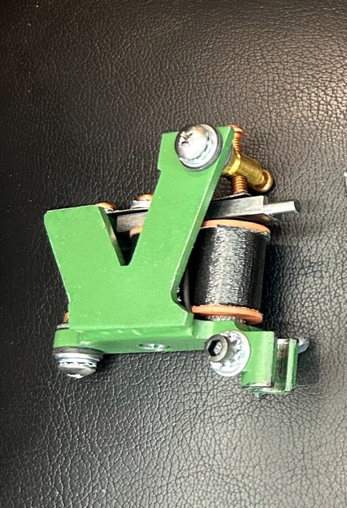 88 Irons custom built Liner coil tattoo machine