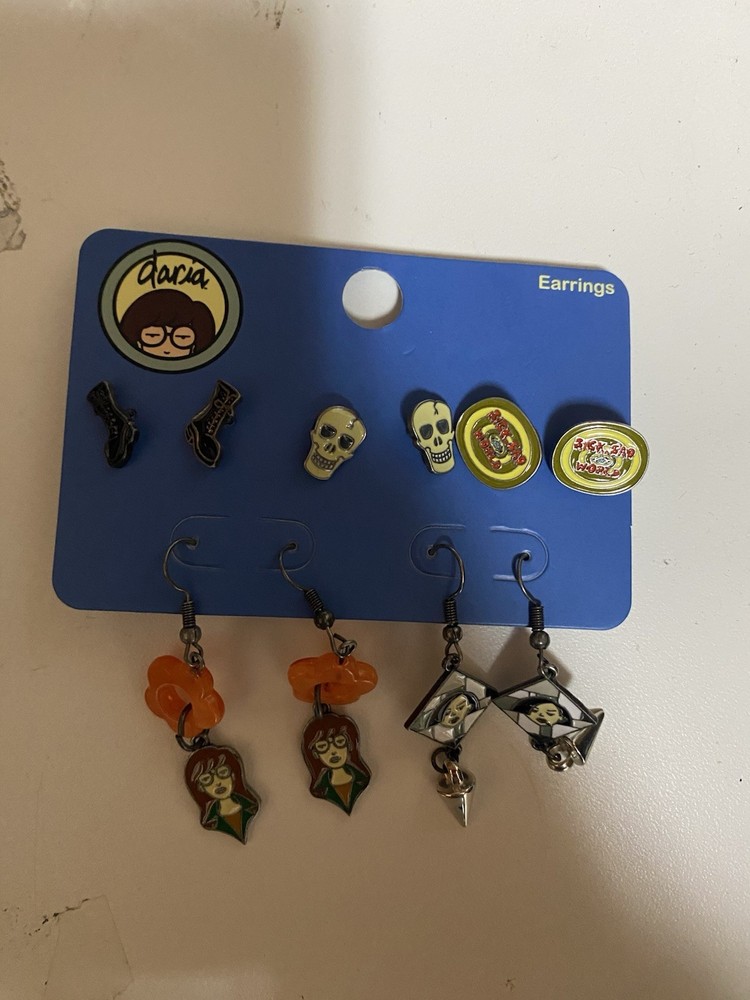 MTV’s Daria Earrings Set Official Merchandise