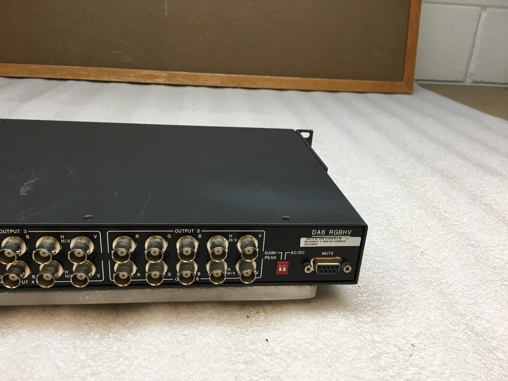 Extron DA6 RGBHV Distribution Amplifier – Used – 1-Input, 6-Output