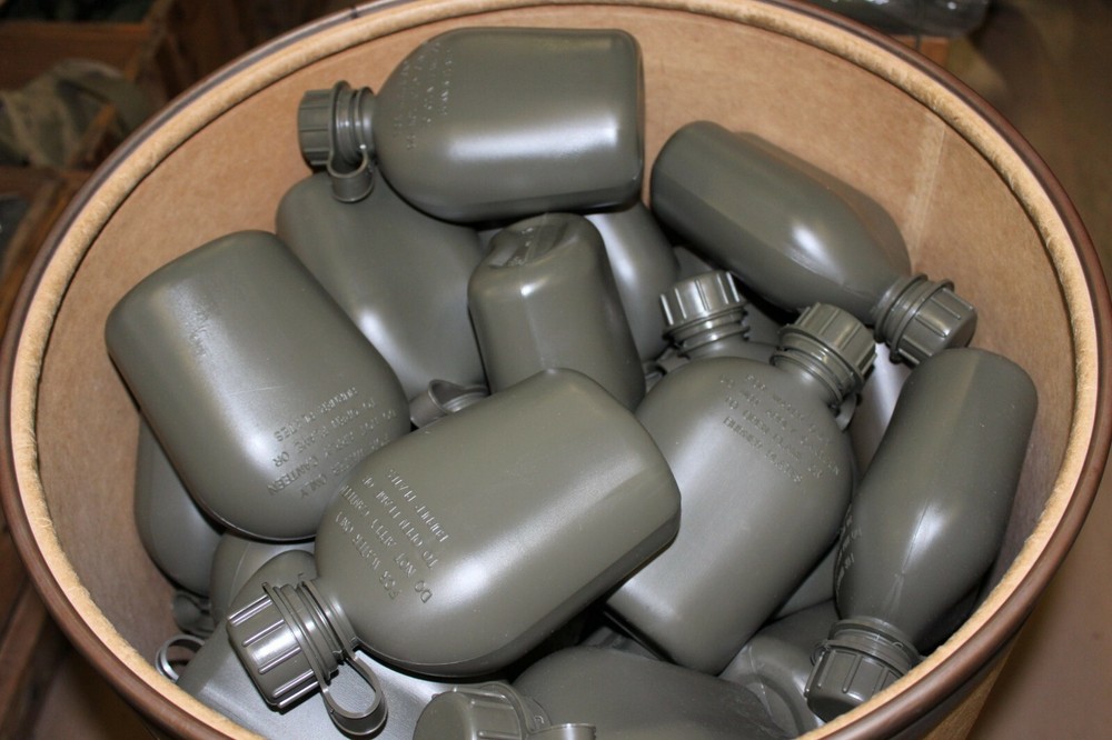 2pc 1 qt canteen set, US made