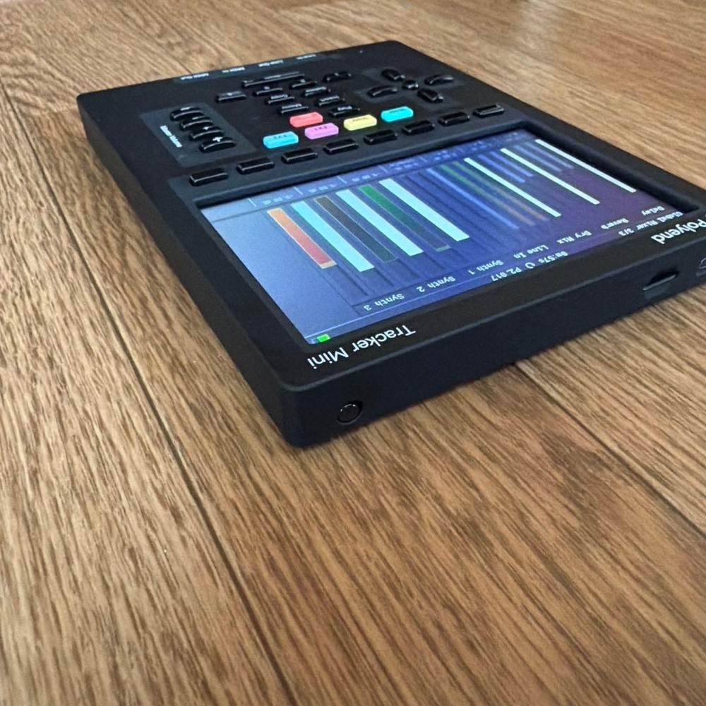 Polyend Tracker Mini Portable Workstation SAMPLER