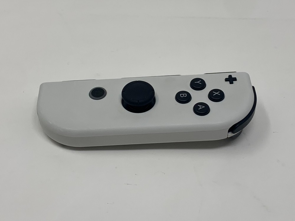 Original Nintendo Switch Joy Con Controller White (LOT-RW031424SKY)