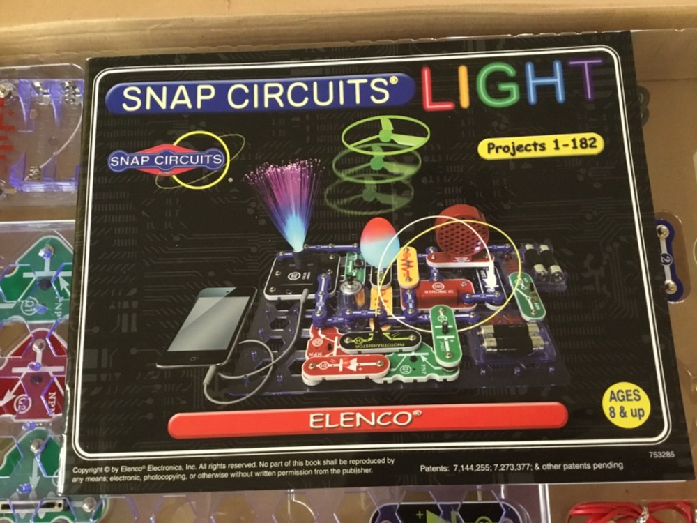 Snap Circuits LIGHT -please read missing parts