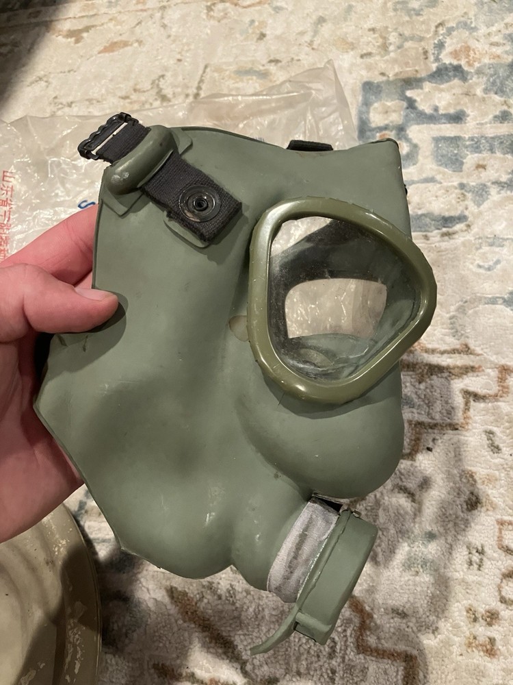 Chinese gas mask