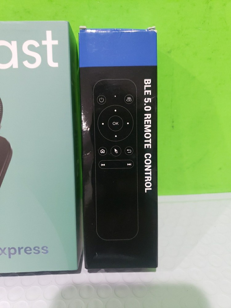 OTTOCAST Play2Video Express + Wireless Remote – Open Box