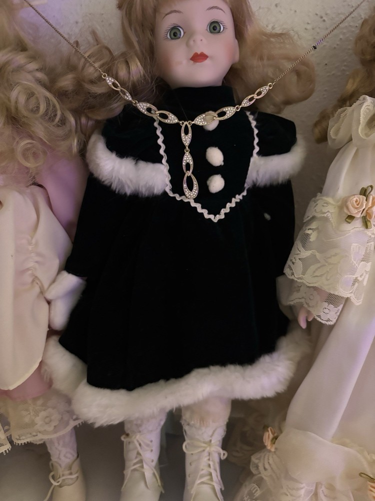 Haunted Doll Catherine Active Spirit Neutral/Negative