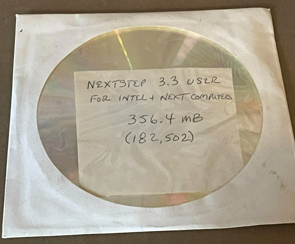 NextStep CD 3.3 User for Intel + Next Computers 356.4 MB 182.502