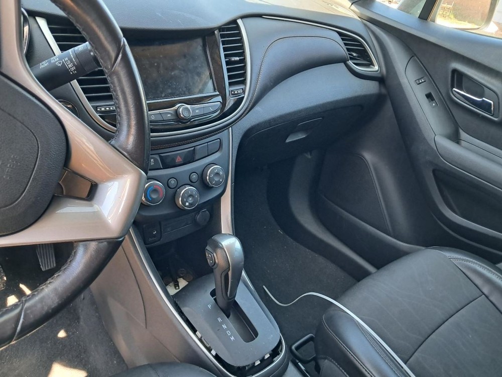 TRAX 2019 Glove Box 4787282