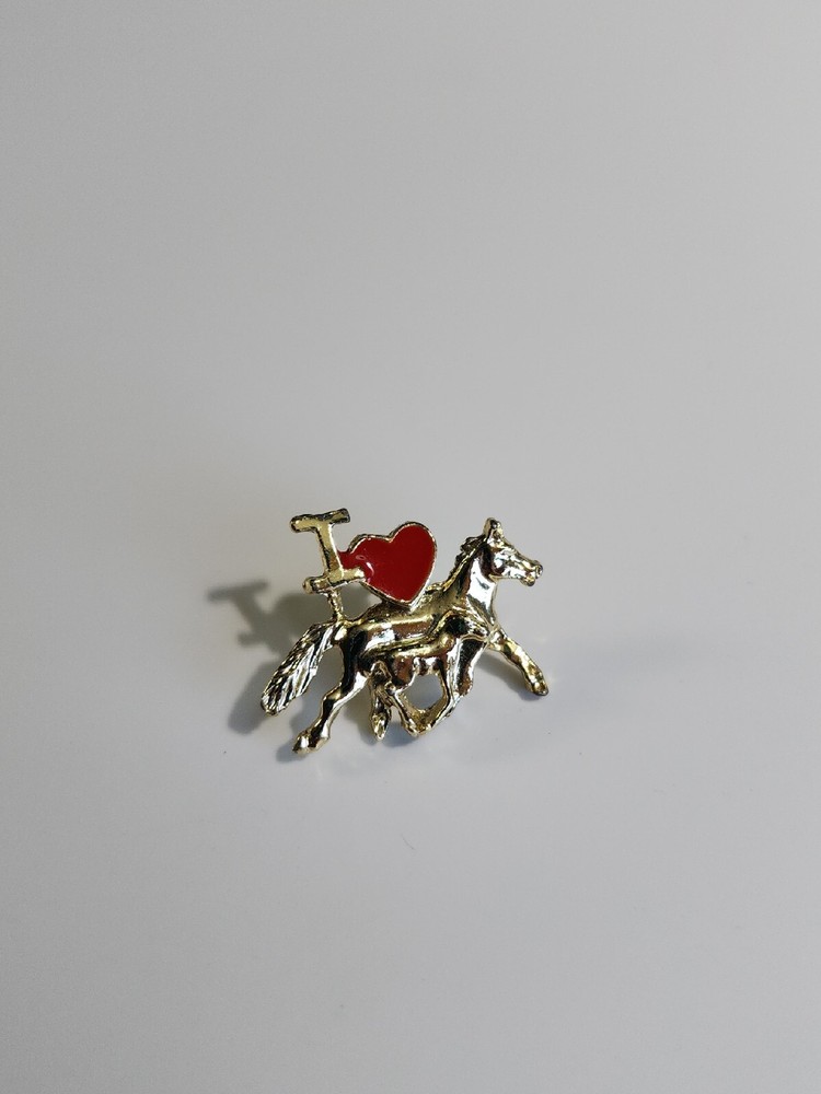 I Love Horses Lapel Pin