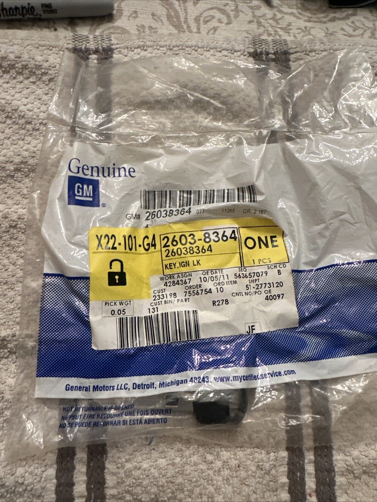 Genuine GM Ignition Key 26038364