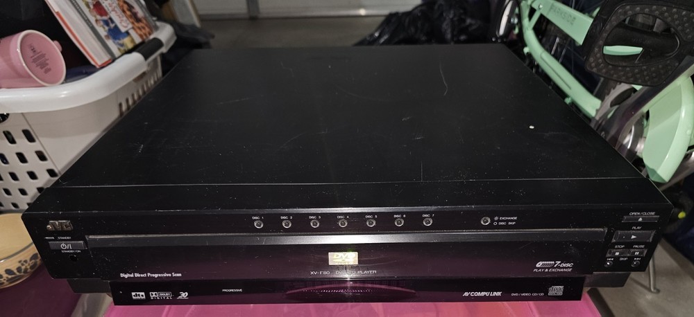 JVC 7 Disc CD Player XV-F80