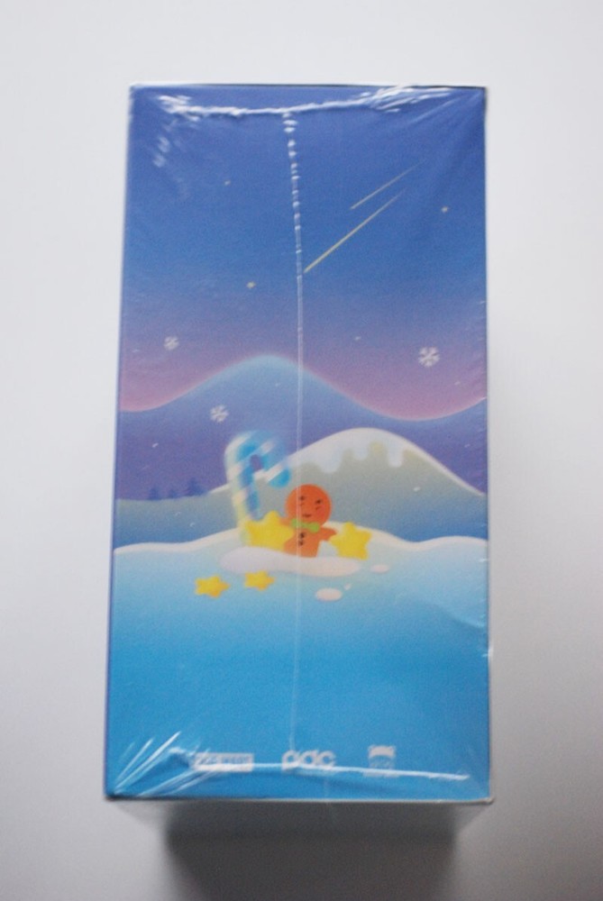 Pop Mart Sweet Bean Snowman figurine