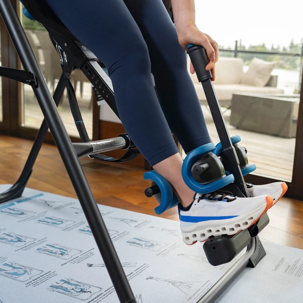 Teeter Fitspine FX-3 Premium Inversion Table with Program Mat + Comfort Cushion