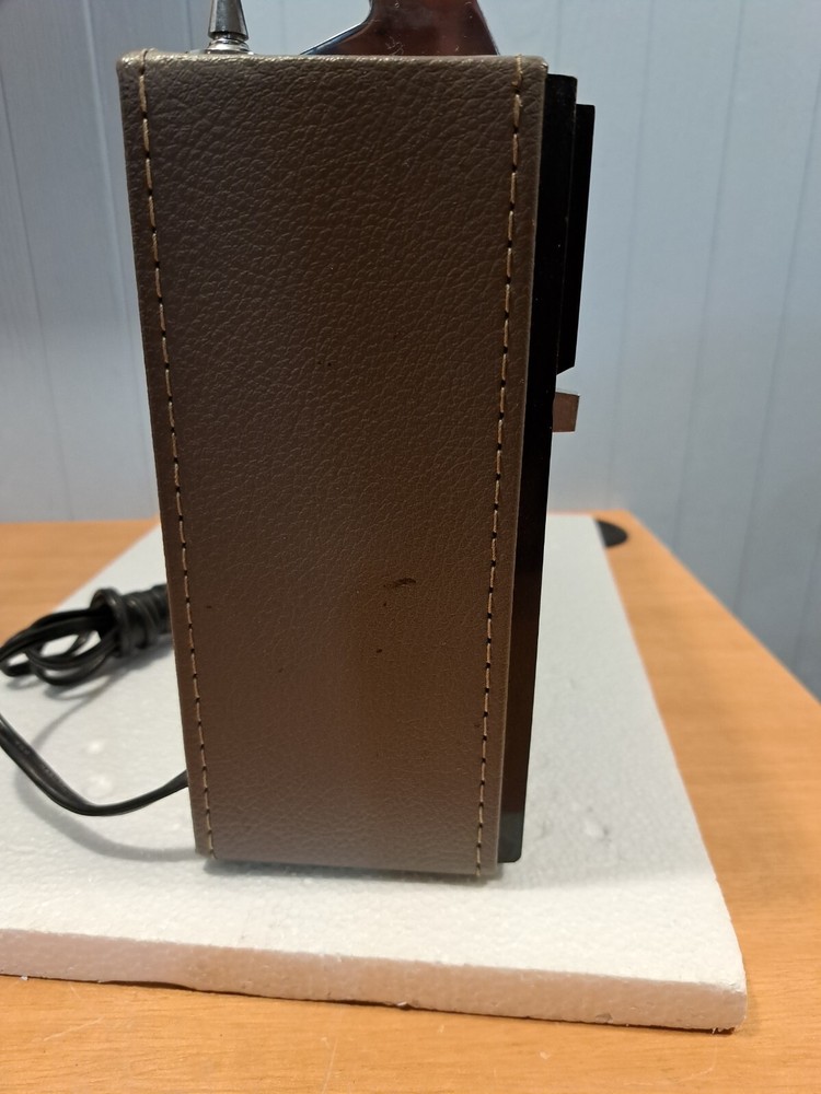 Vintage JC Penney Solid State Radio