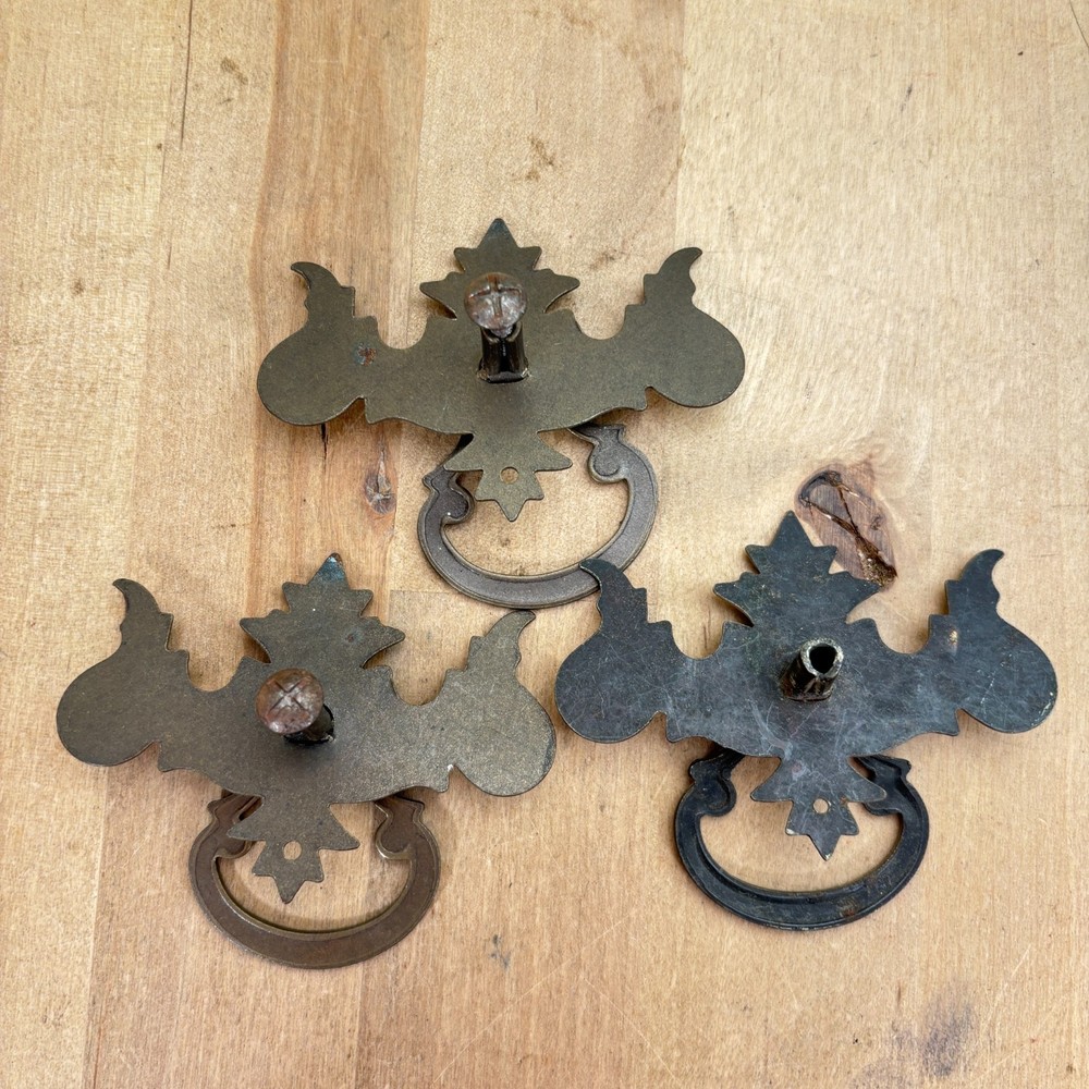 Lot 5 Chippendale Style Swinging Batwing Pulls