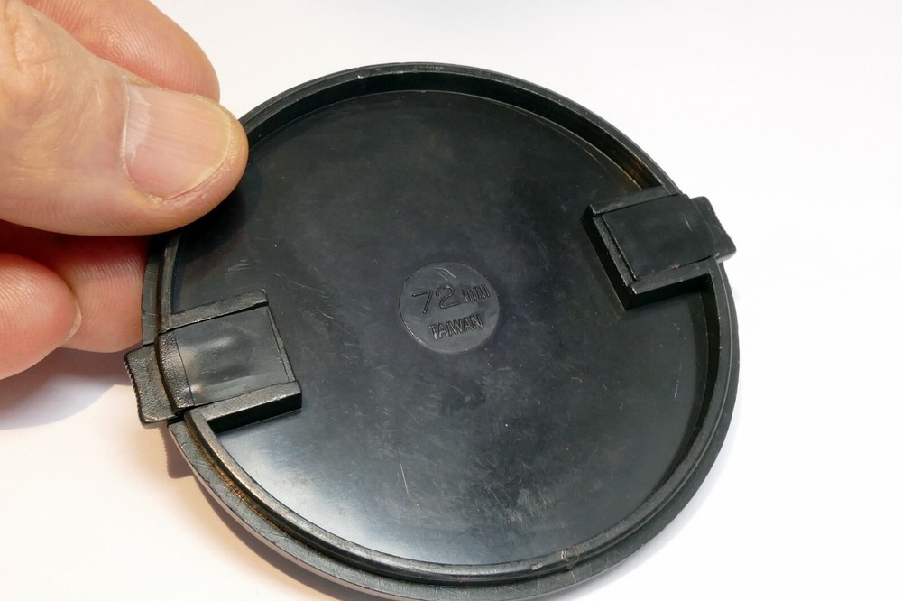 72mm snap on type Lens Front Cap black plastic