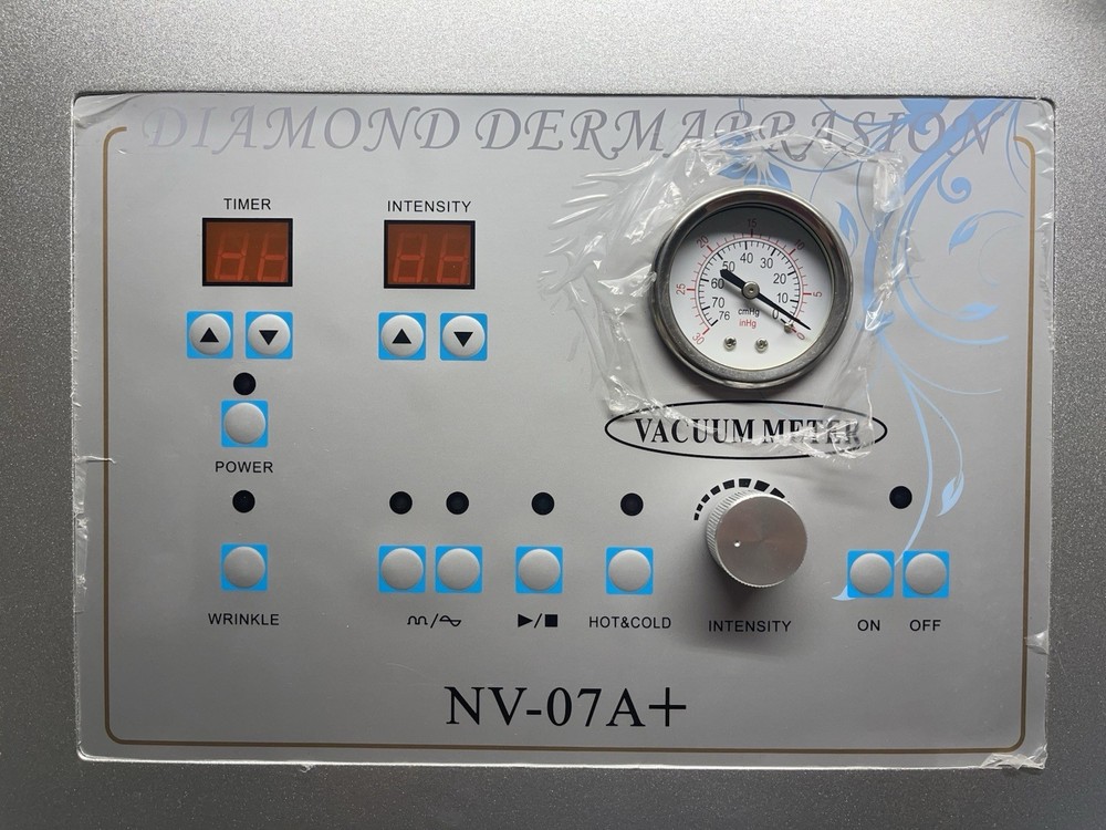 5 Functional Diamond Dermabrasion Vaccum Meter Machine ( Defect Crooked) *READ