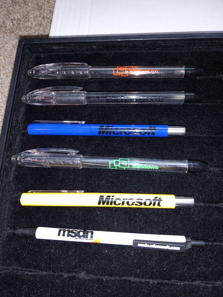 12 Windows, Microsoft And Other Collectable Computer Pens