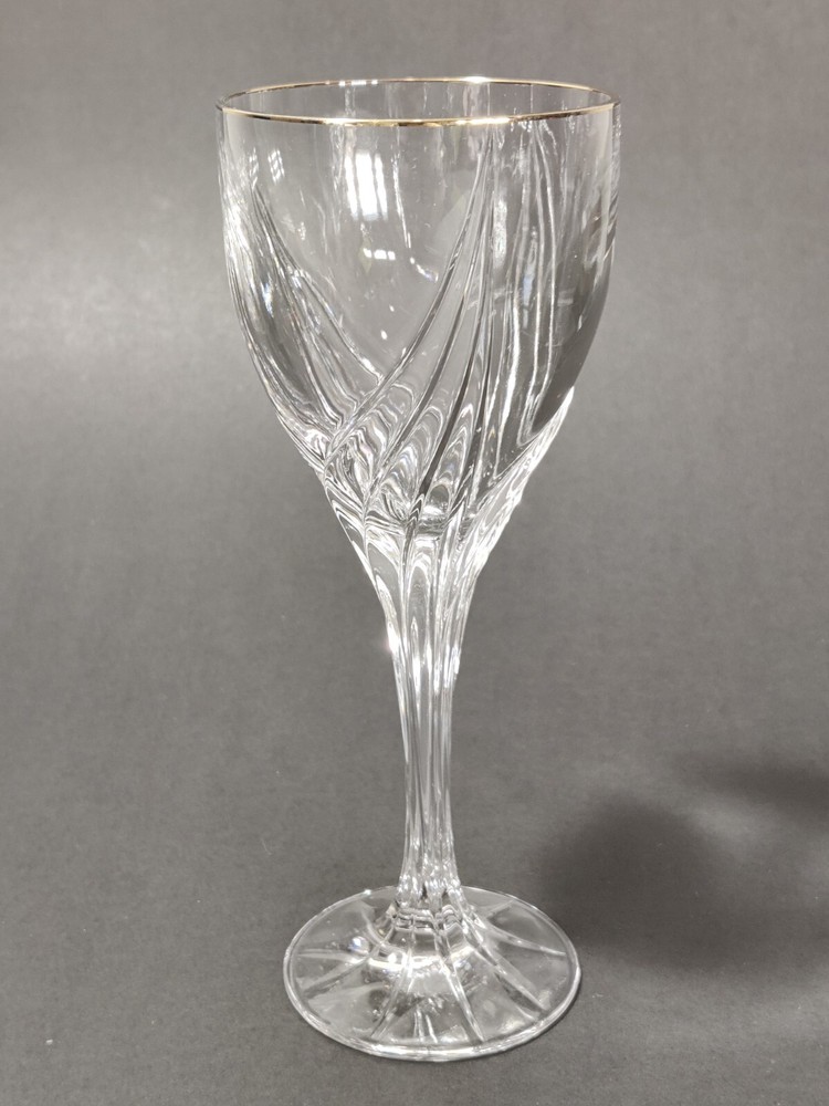 Lenox Gold Debut Wine Glasses. Four Pcs.
