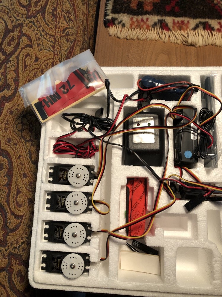 HITEC RADIO CONTROL FOCUS 4