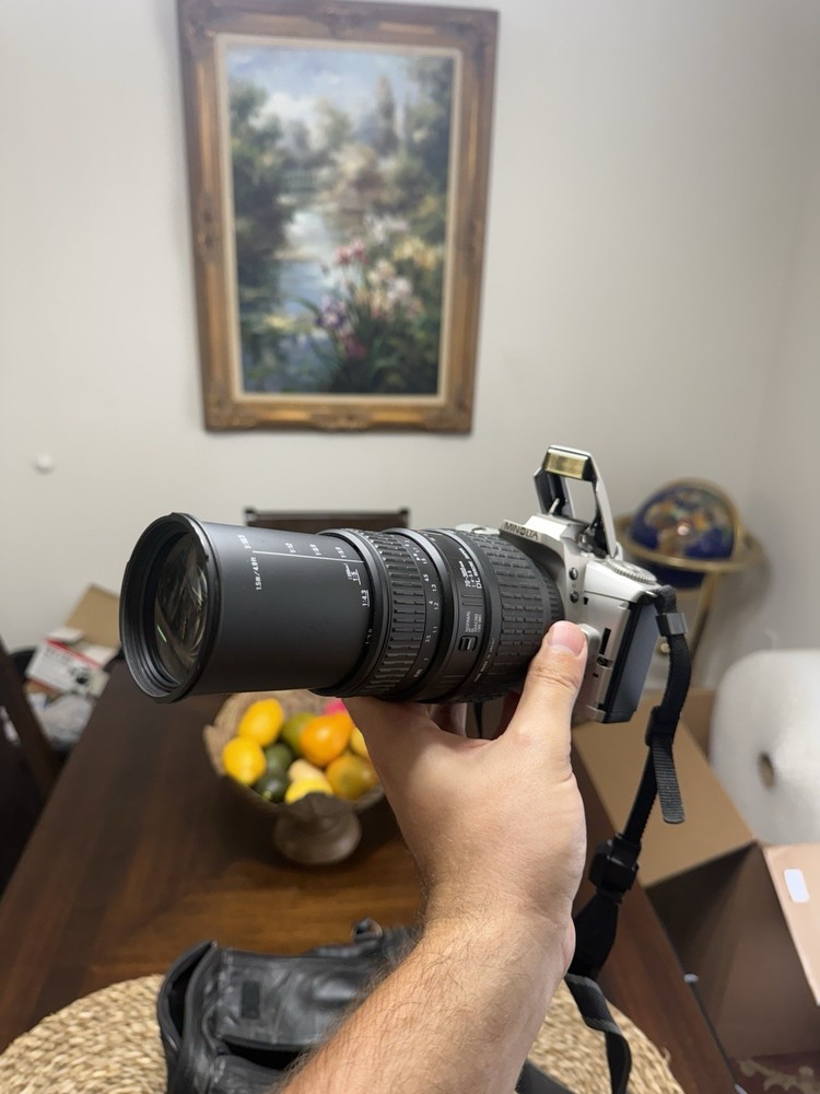 Minolta Maxxum 4 Bundle