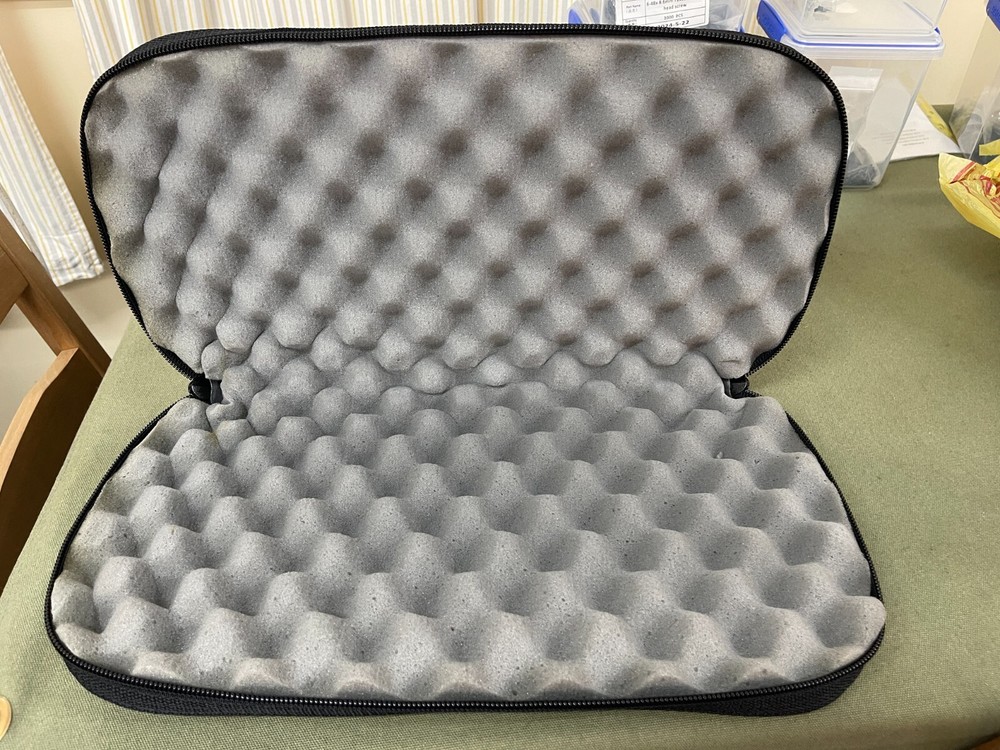 TARGET PISTOL CARRY CASE