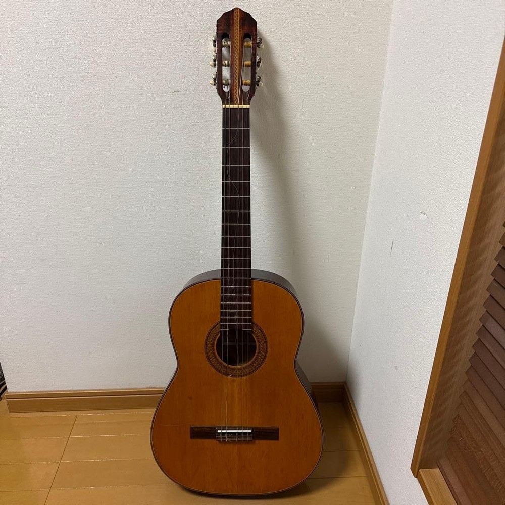 Hashimoto Gut Guitar Classical No. Japan Needs String Repair