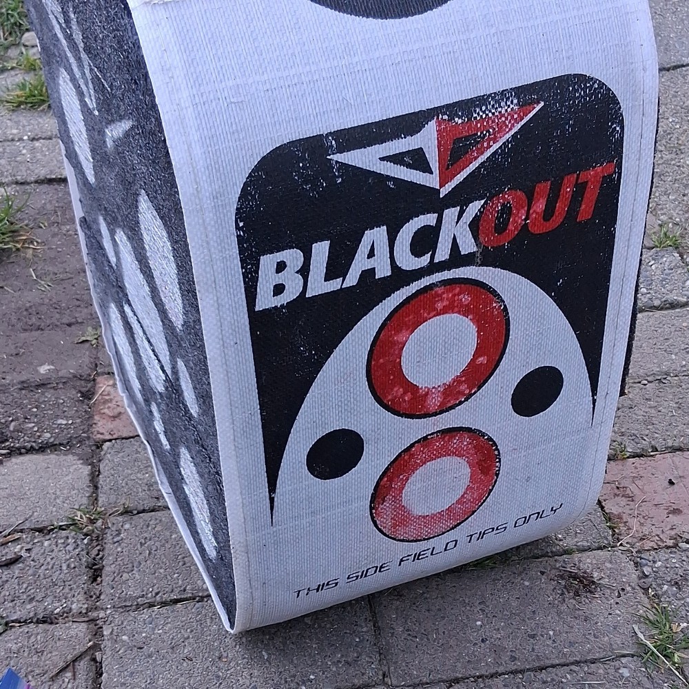 ARCHERY BLACK OUT BLOCK TARGET