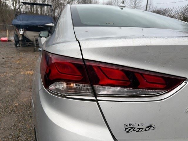 Info-GPS-TV Screen Control Panel And Clock US Built Fits 18-19 SONATA 468725
