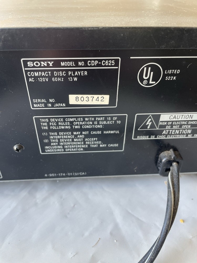 Sony 5 Disk Auto Loading System CD Player. CDP-C625. High Density. Remote