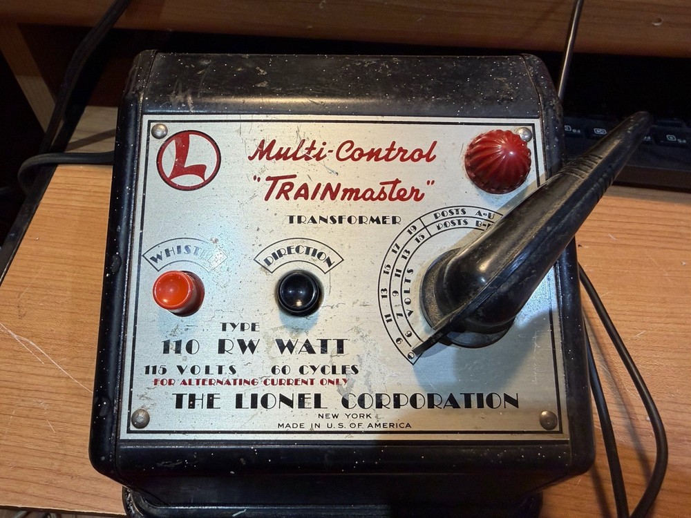 Lionel Postwar 110RW Transformer( with issues please read)