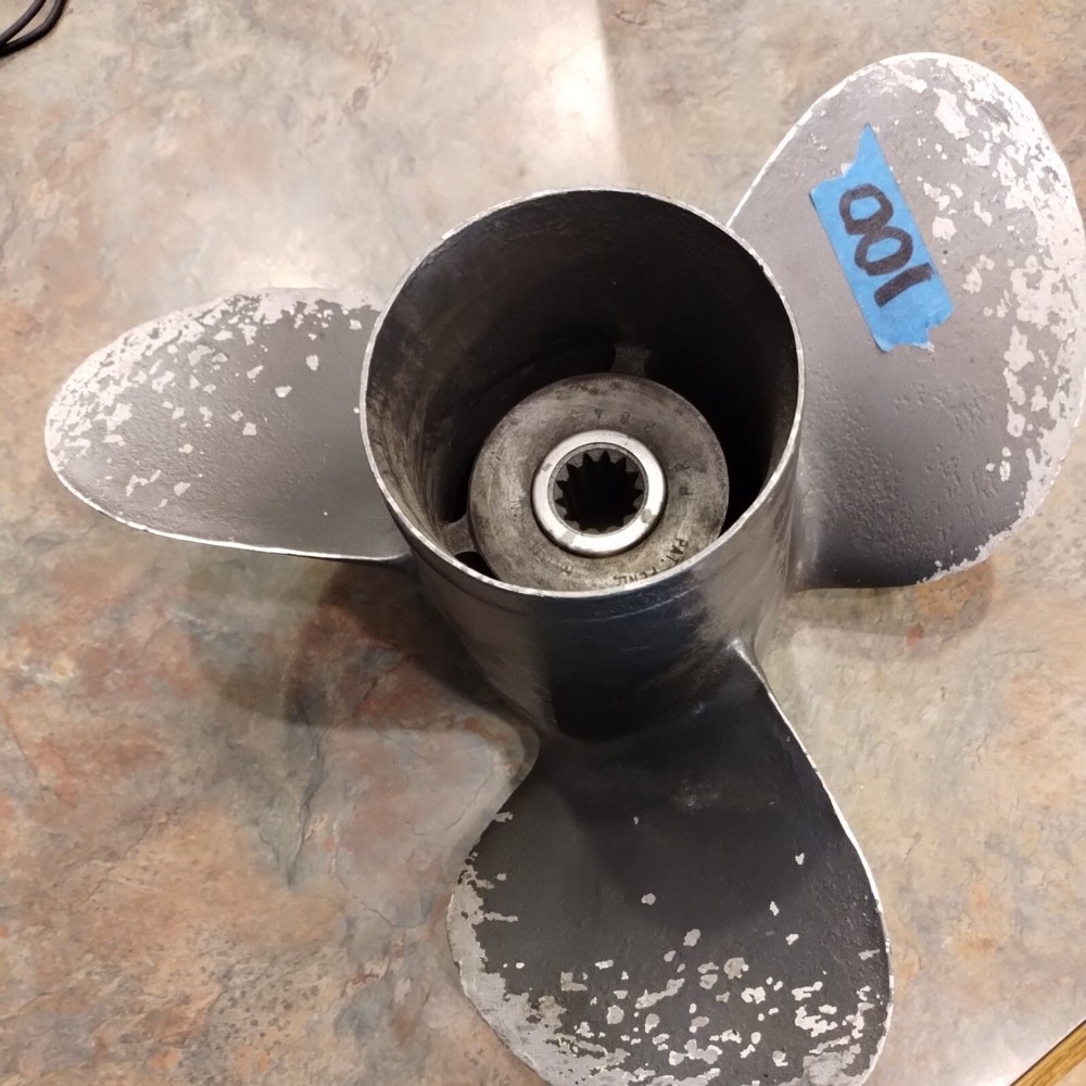 Michigan Prop PR 284 13 Splines Pre-owned