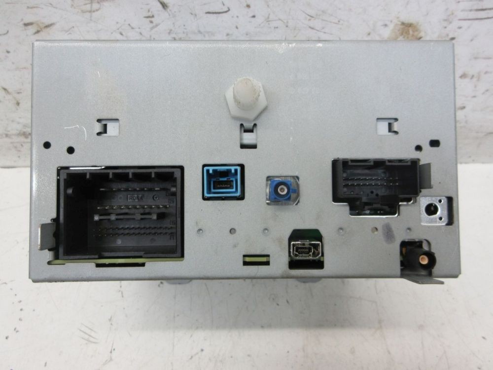 Radio/Satellite Combined Navigator CD Player Code Not Available! Suitable