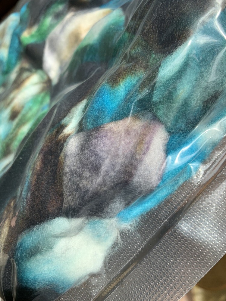 4 Oz Unlabeled Merino Roving