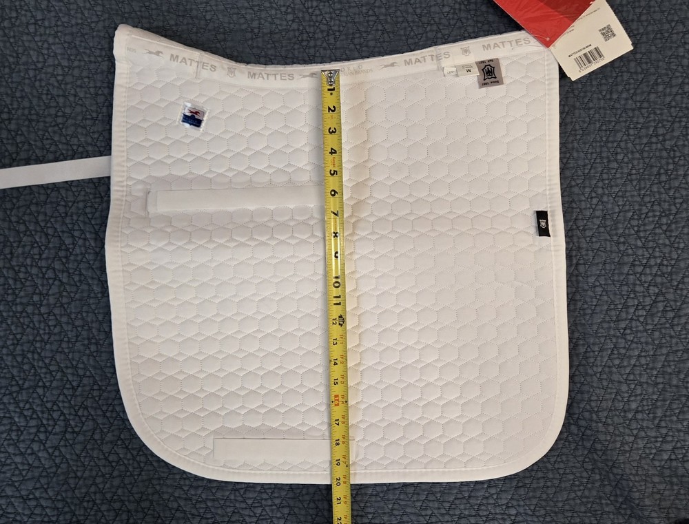 Mattes Quilted Pad White Size M