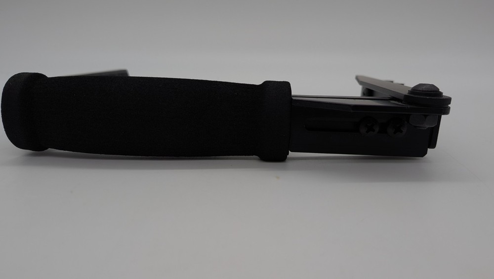 Quick Flip 350 (310-635) Flash Bracket for medium Format Cameras