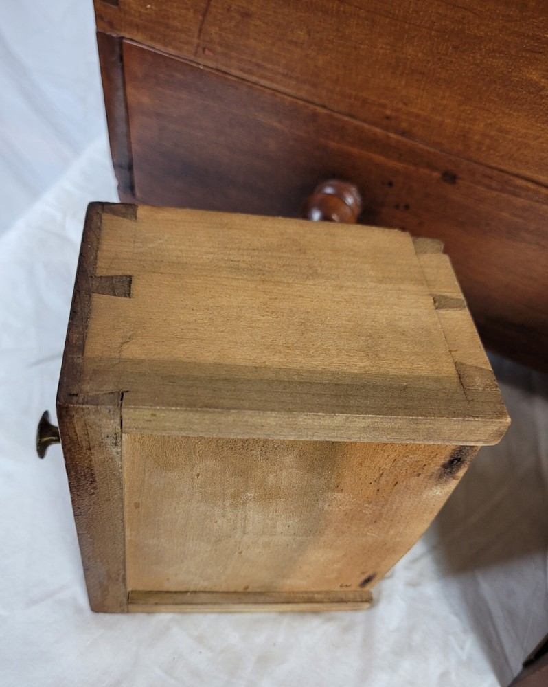 PENNA. COUNTRY TABLE TOP DESK Ca. 1830