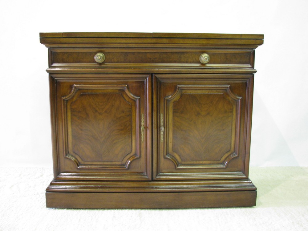 Karges Louis XVI Style Server With Dramatic Patterned Walnut Veneers & Flip Top