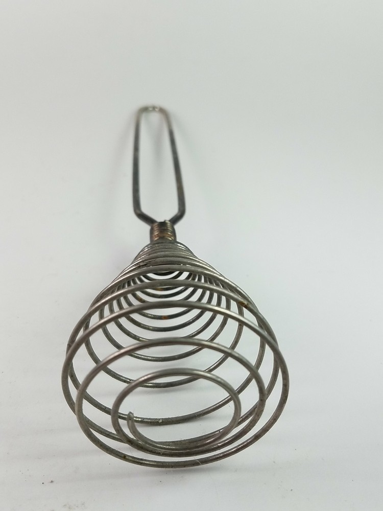 Round Spiral Bottom Whisk Egg Beater Kitchen Tool