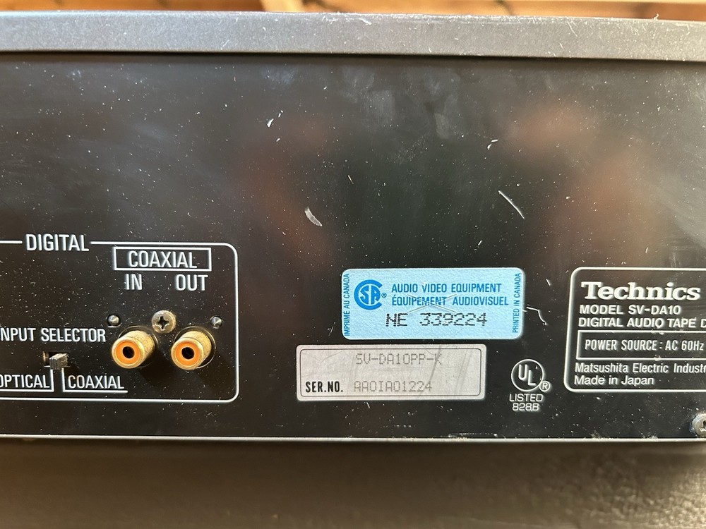 Technics SV-DA10 DAT Deck - For Parts Or Repair