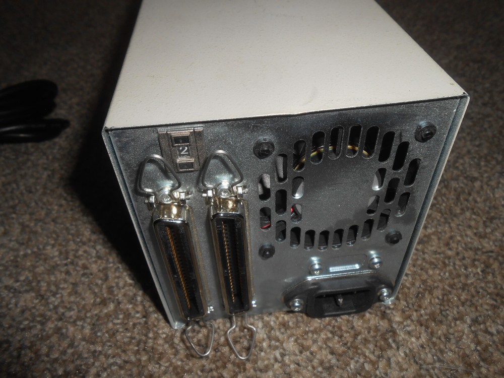 EXABYTE EXB-4200CT External Tape Drive 4MM DAT 2/4GB SCSI - Untested