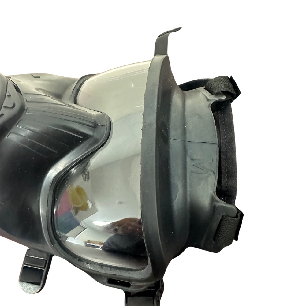 Pre-owned Face Gas Mask C50 Avon Protection, Size MEDIUM